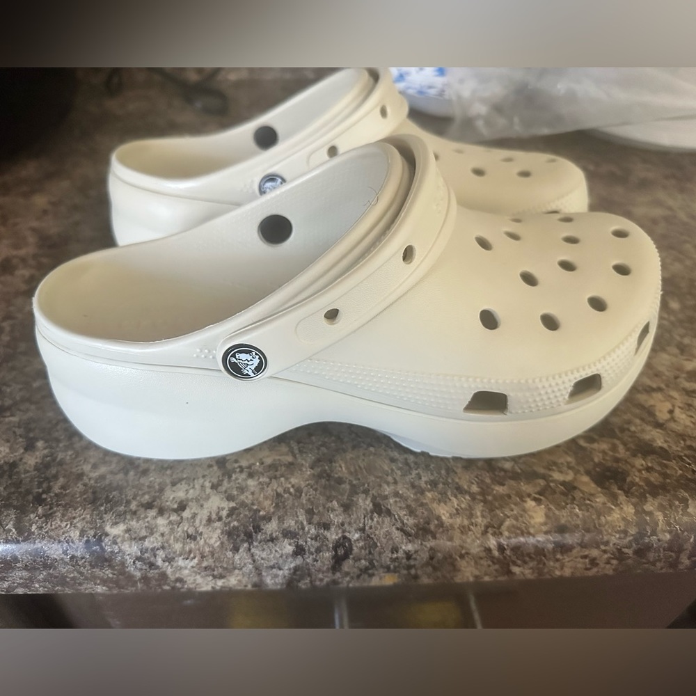 NEW Platform Crocs- Color Bone